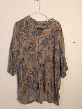 GENERRA Short-Sleeve Button Shirt in Tan and Slate Blue